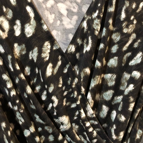 Dynamite Wrap Dress XS Leopard print - Picture 11 of 11